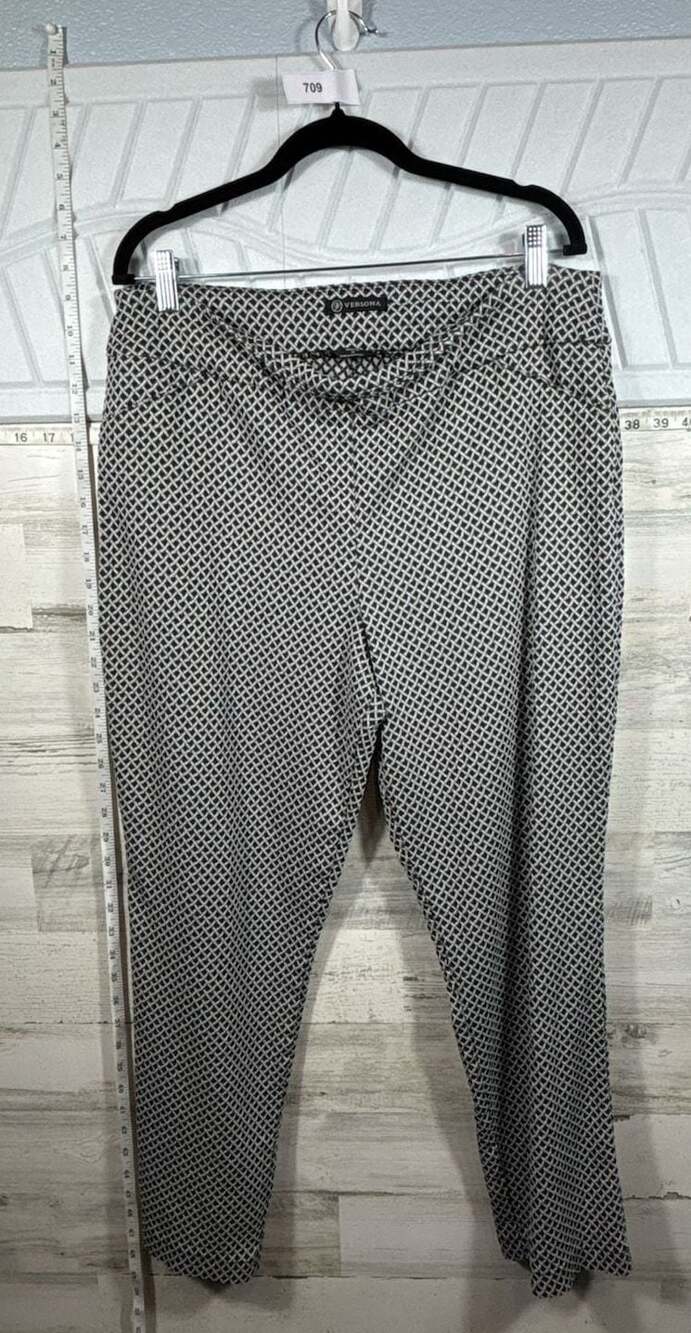 Versona Modern Black and White Geo-Print Ankle Pants Size 18
